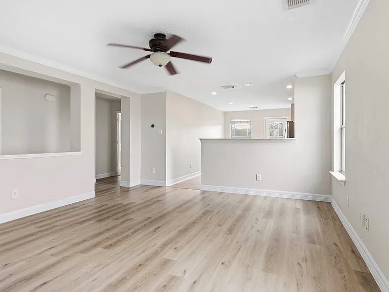 3638 Fuller Bluff Dr — Photo 5