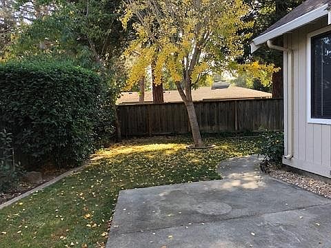 4th image of 570 Creekside Ln