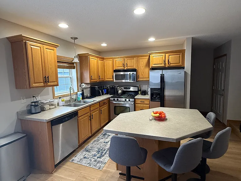 3126 Appleton Ln NW — Photo 3
