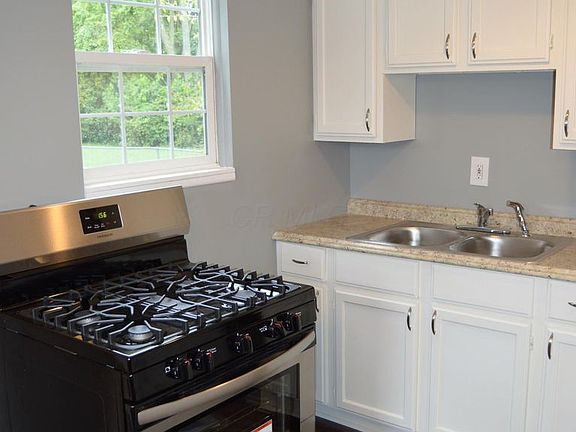 2nd image of 603 Collingwood Ave