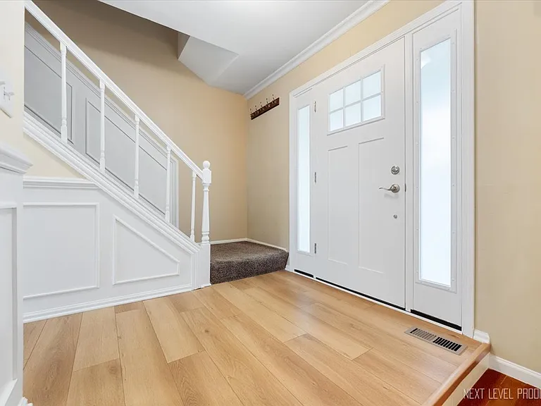 1677 Blackwell Ln — Photo 3