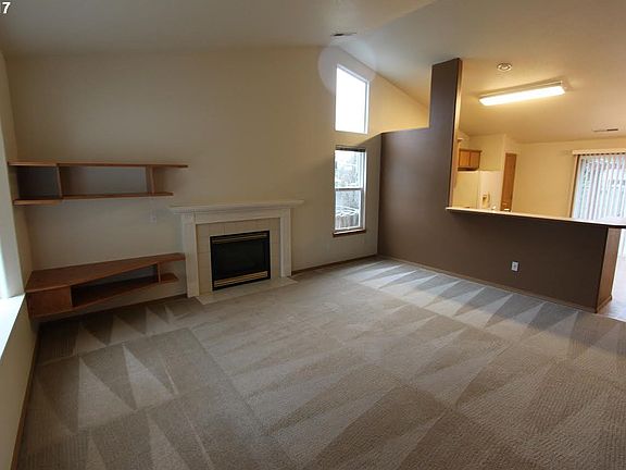 2nd image of 1405 NE 86th Ave