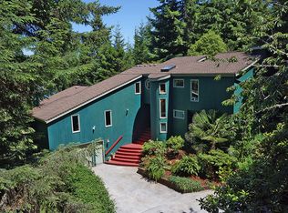 88683 Collard Lake Rd, Florence, OR 97439