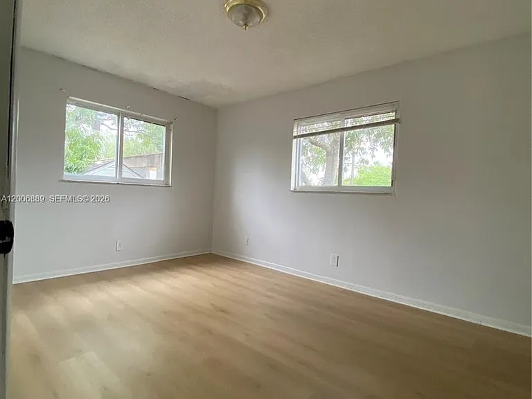 6132 SW 39th St #R — Photo 13