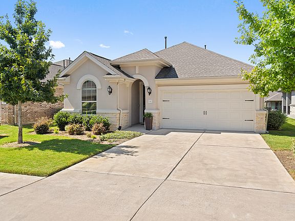 2nd image of 5040 Lunata Way