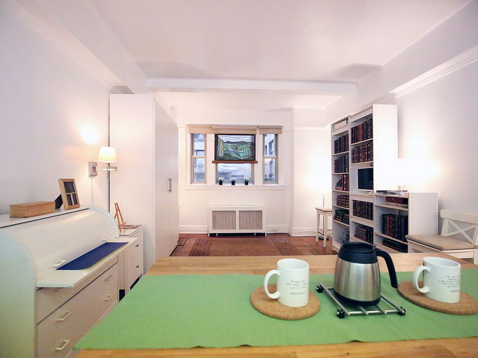 1st image of 24 5th Ave APT 220
