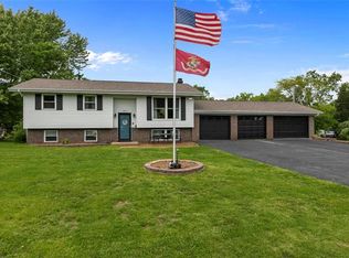 3603 Gail Dr, Imperial, MO 63052