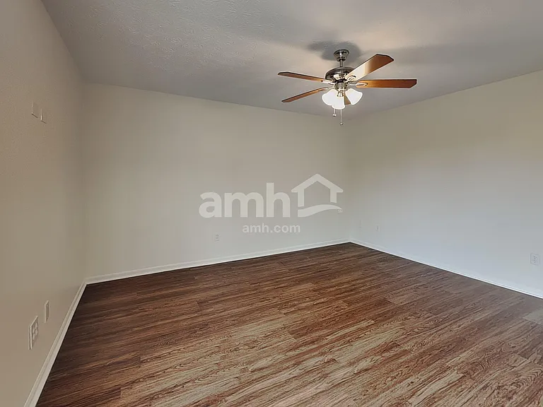 7722 Brunfield Dr — Photo 7