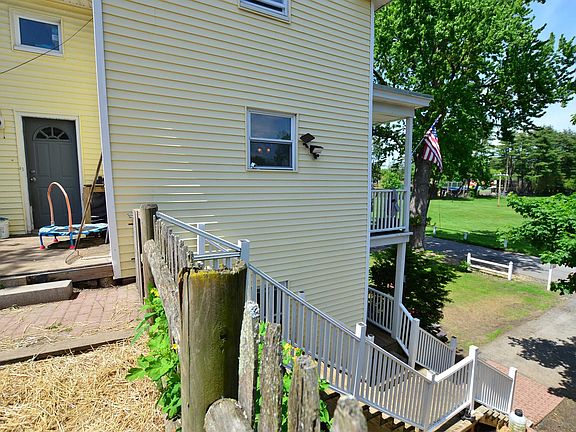 4th image of 14 Artillery Lane #U-A