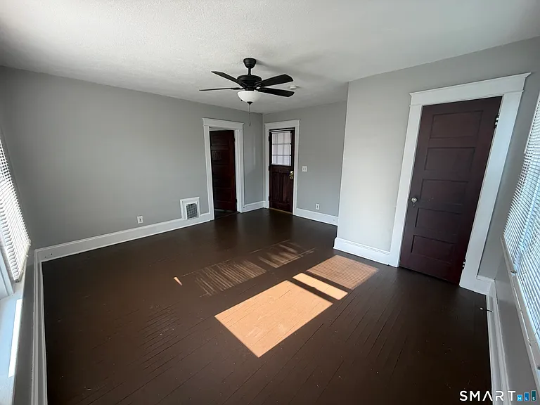 34 Harrison St — Photo 8