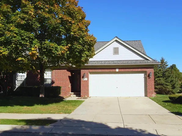 25903 Ashby Dr, Harrison Township, MI 48045