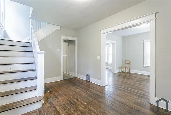 4 bed, 1500 sqft, $2,083 — Photo 4
