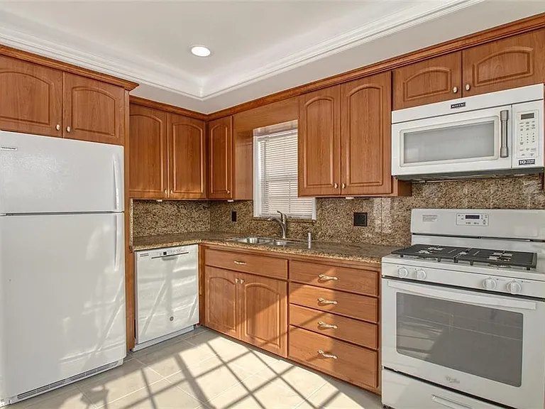 16864 Bayview Dr #3 — Photo 10