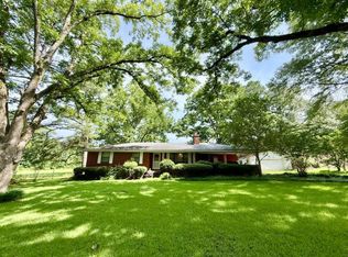 101 Hill Ave, Houston, MS 38851