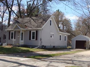 1201 Jerome St, Midland, MI 48640