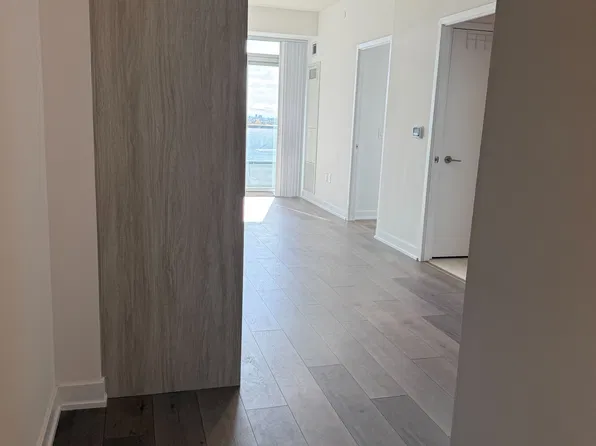38 Honeycrisp Cres, Vaughan, ON