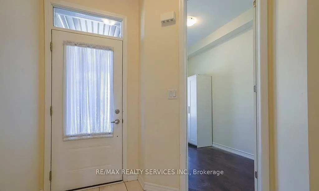 4 bed, $3,250 — Photo 3