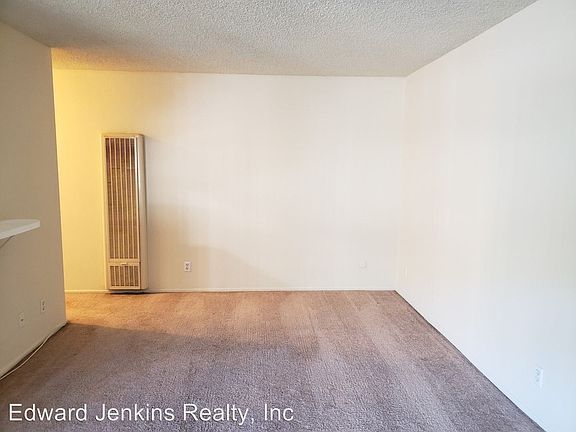 5th image of 4141 W Rosecrans Ave APT 102