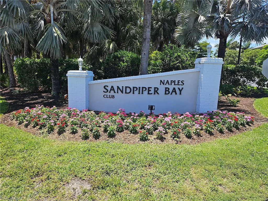 2 bed, 2.0 bath, 1100 sqft, $2,300 — Photo 1