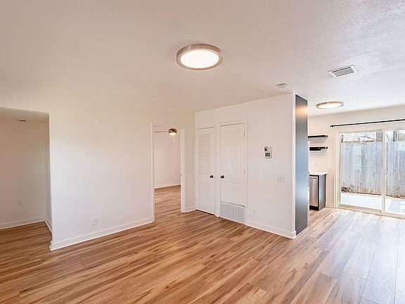 5th image of 5109 Overbrook Dr #A