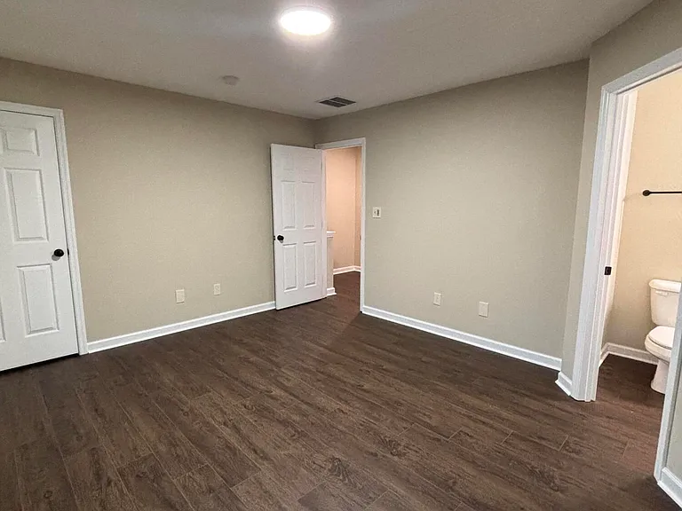2720 Hayden Park Ln — Photo 11