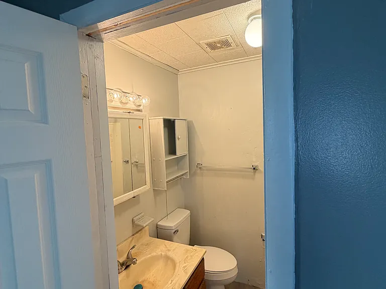 36 Duquesne Ave — Photo 6