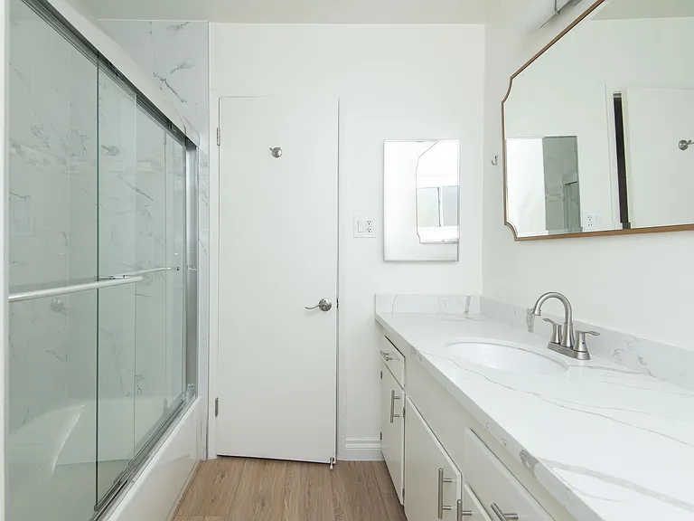10554 National Blvd #3 — Photo 14