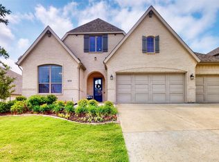 1132 Highpoint Way, Roanoke, TX 76262