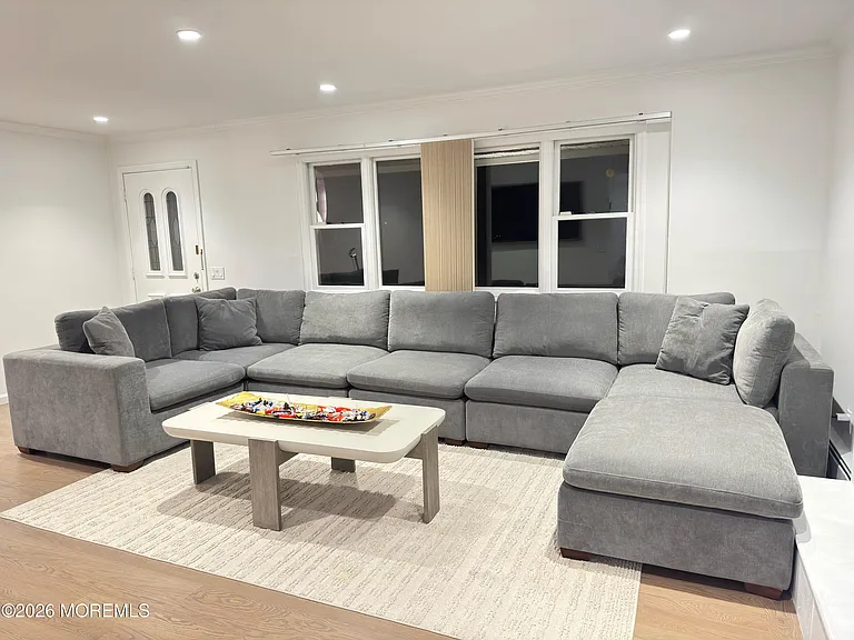 704 Dow Ave — Photo 1