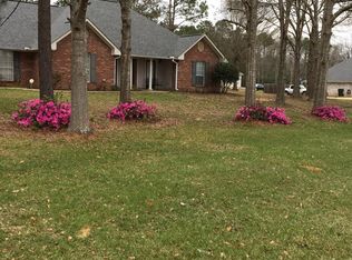 1099 Shady Lane Dr, McComb, MS 39648