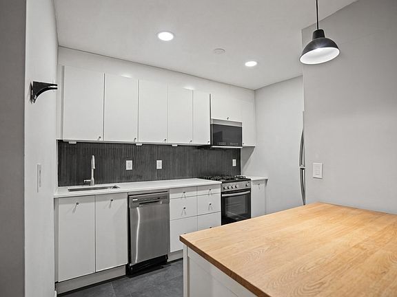 5th image of 204 Woodcliff Ave #4C