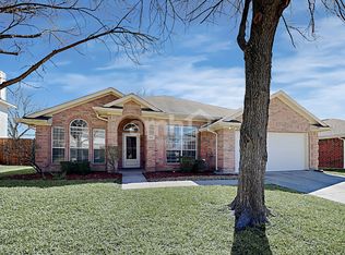 815 Oak Hollow Ln, Rockwall, TX 75087