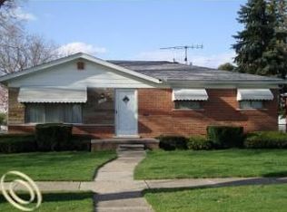 11461 Edgeton Dr, Warren, MI 48093