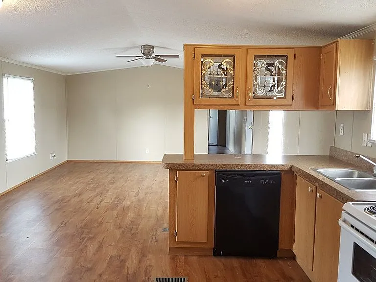 Sherwood Village — Photo 37