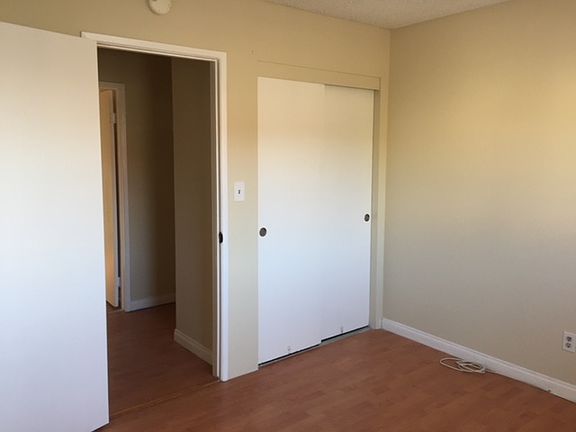 5th image of 5593 Pioneer Blvd