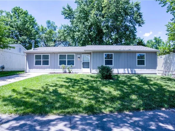 1200 E 27th St, Lawrence, KS 66046