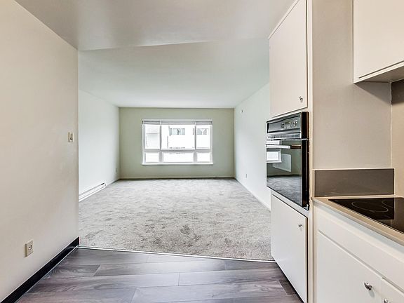 3rd image of 434 24th Ave APT 3
