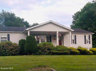155 Gordon Ave, Carbondale, PA 18407