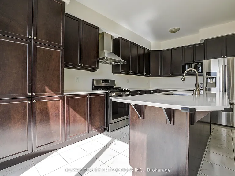42 Callandar Rd #UPPER — Photo 9