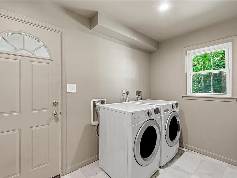 11120 Deborah Dr — Photo 18