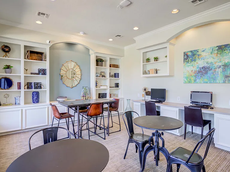 Signature Point Apartment Homes — Photo 56