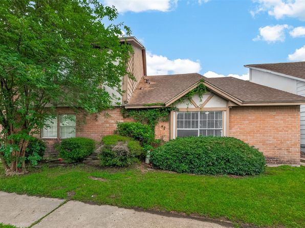 12239 W Village Dr Unit C