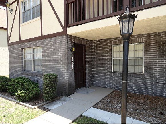 1st image of 3086 Sir Hamilton Cir #1
