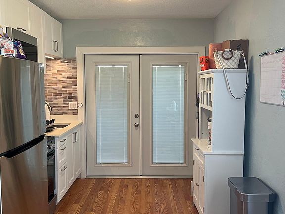 3rd image of 406 Cedar Ave #B