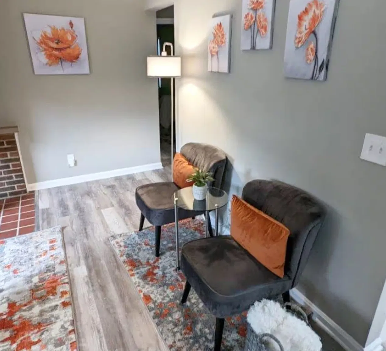 Fully furnished home in a Quiet and Safe neighborhood also near bus stop — Photo 4