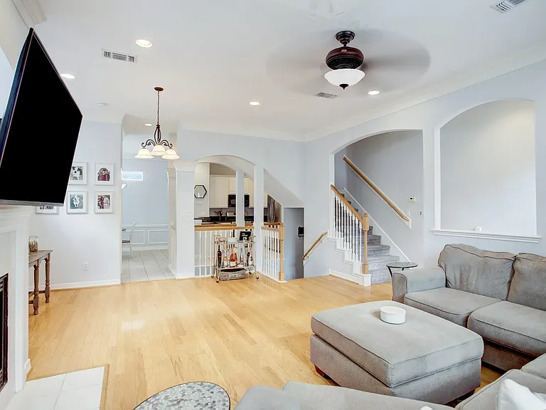 5312 Blossom St — Photo 4