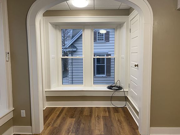 4th image of 543 Lincoln Way #543-1