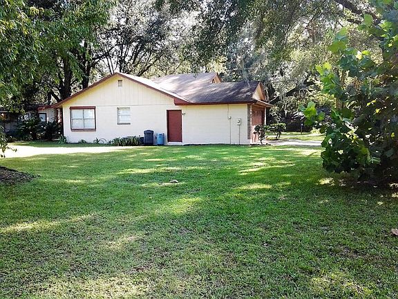 3rd image of 10421 Timber Creek Ln