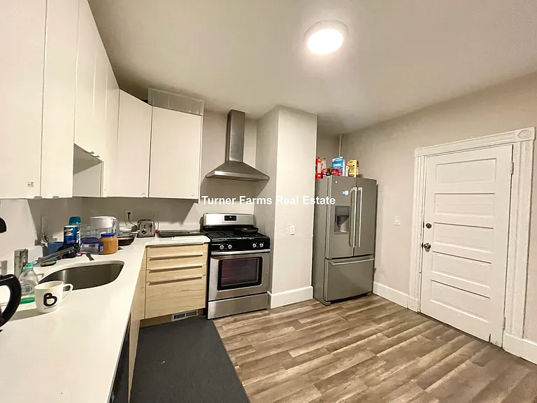 45 Crescent Ave #1R — Photo 23