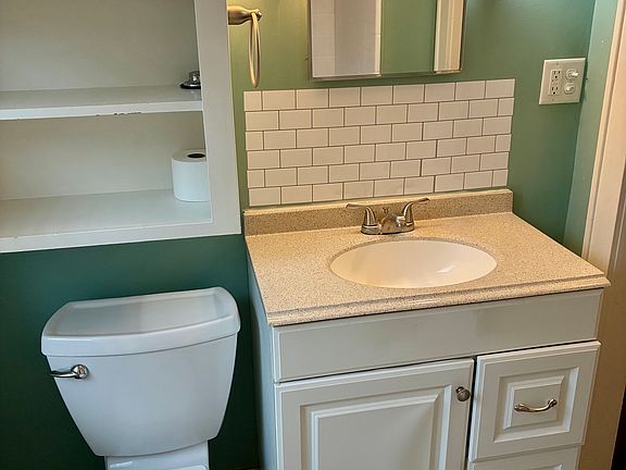 5th image of 341 Clinton Heights Ave